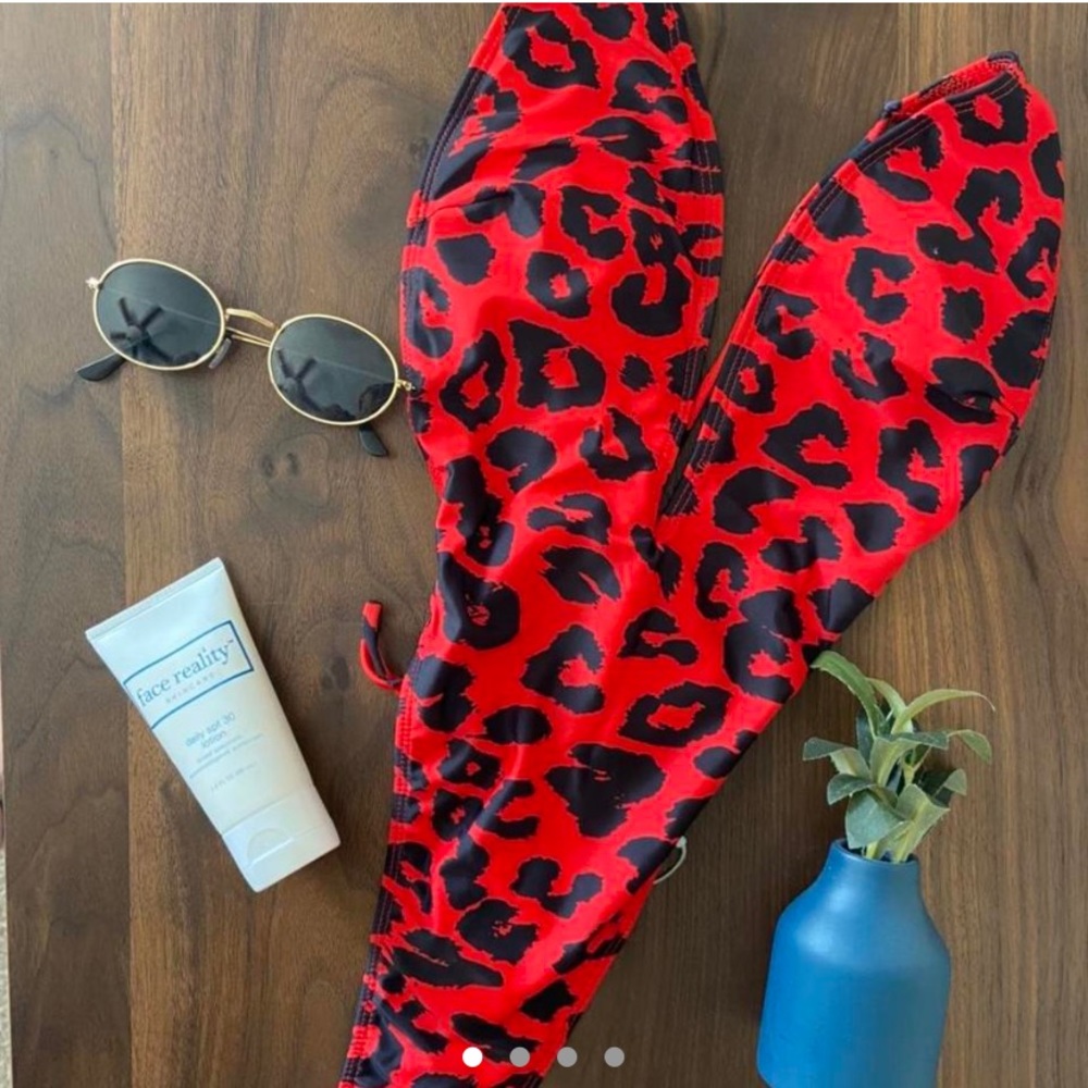 Red Cheetah Print V-cut One Piece Swimsuit